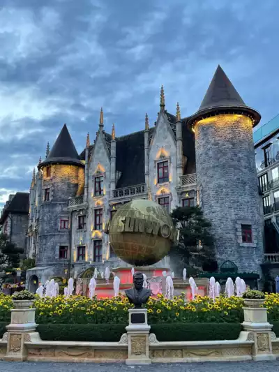ทัวร์เวียดนาม เมืองดานัง, ฮอยอัน ทัวร์เวียดนาม ดานัง ฮอยอัน บานาฮิลล์ สะพานมือ สวนสนุกแฟนตาซีพาร์ค เมืองโบราณฮอยอัน เจ้าแม่กวนอิมวัดหลินอึ๋ง 3 วัน 2 คืน - TWP-VDAD32FD18