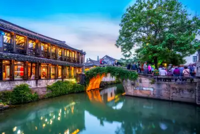 ทัวร์จีน เมืองเซี่ยงไฮ้ ทัวร์จีน เซี่ยงไฮ้ หมู่บ้านโบราณจูเจียเจี่ยว พระใหญ่หลิงซานต้าฝ๋อ หาดไว่ทาน เซี่ยงไฮ้ดิสนีย์แลนด์ เทียนจือฟาง  5 วัน 3 คืน - TWP-ZGPVG-2516MU