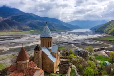 ทัวร์จอร์เจีย เมืองทบิลิซิ ทัวร์จอร์เจีย ทบิลิซิ จอร์เจีย ทบิลิซี่ กูดาอูรี มิทสเคต้า ซิกนากิ ทะเลสาบโลโปต้า (พักคาซเบกี้ และทะเลสาบโลโปต้า) 7 วัน 5 คืน - TWP-ZGTBS-2517QR